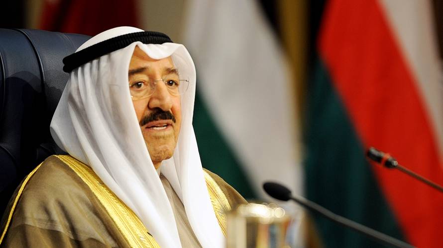 لماذا تتبع الكويت سياسة حذرة مع المملكة العربية السعودية وإيران؟