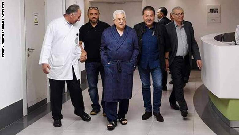 الفيديو الاول لـ "أبومازن" خلال مغادرته للمستشفى