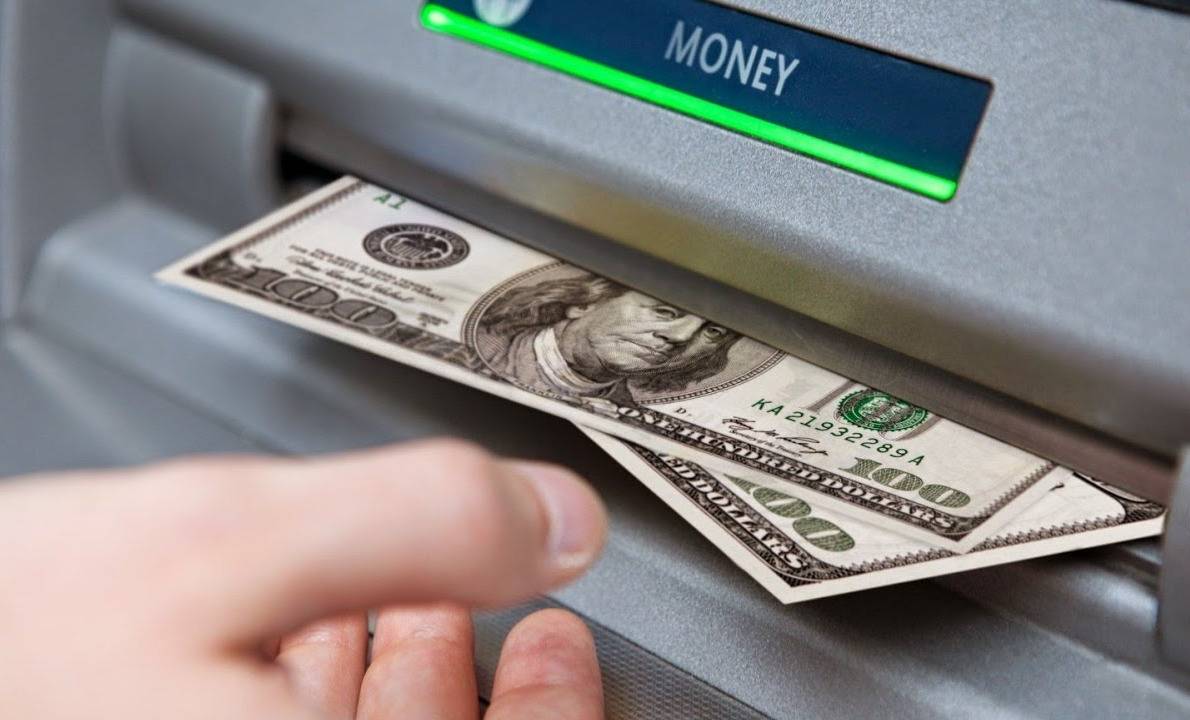 بين الـ"الرقم السرّي" وشلل رب العمل.. طارت الثروة