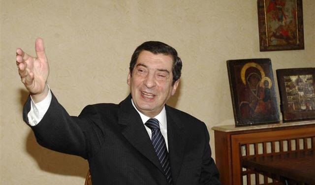 الفرزلي يرد على المشنوق: لا داعي لتبرير أزمته مع بيئته بمزايدات