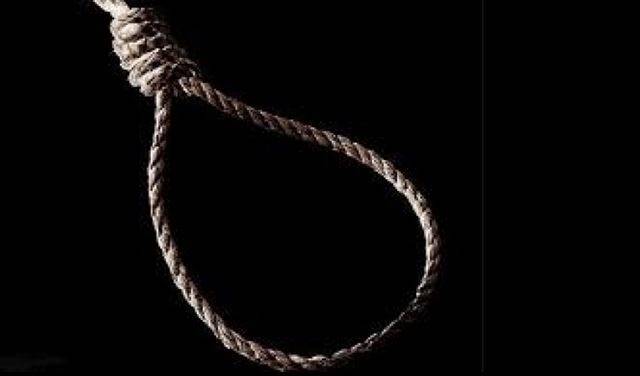 ابنة 8 سنوات "مشنوقة" داخل غرفتها في الصفرا