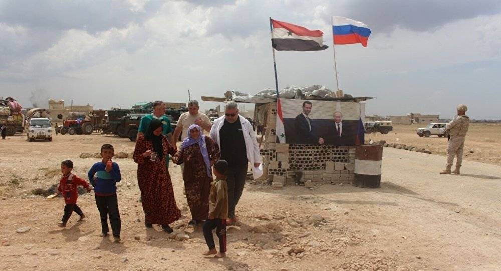 بالفيديو.. رئيس مركز المصالحة الروسي في حلب لـ"سبوتنيك": 2160 مواطنا عادوا عبر ممر أبو الظهور