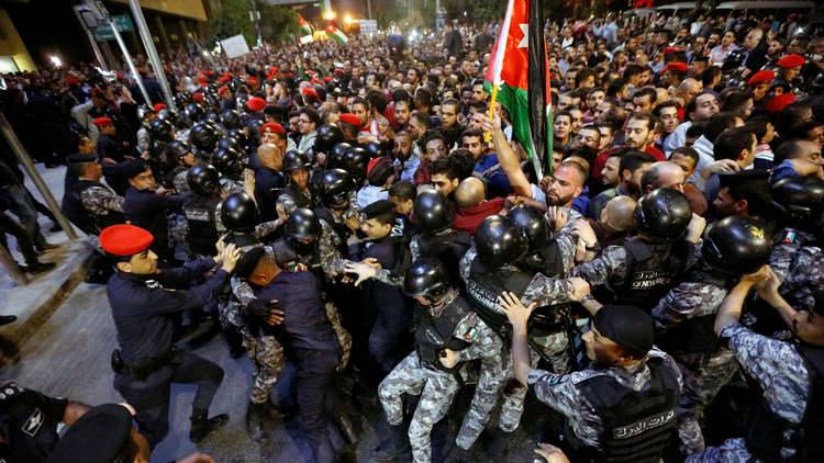 توقيف 5 أشخاص من جنسيات عربية شاركوا في احتجاجات الأردن