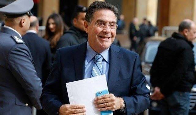 تويني: عملية تهريب كميات من البنزين جارية حالياً من سوريا وتبلغ نحو مليون ليتر