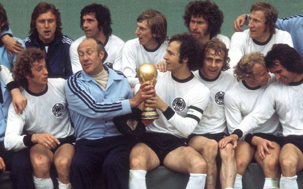أبرز الأحداث في تاريخ كأس العالم:
ريمونتادا ألمانية تنهي آمال إنكلترا في 1970
وضربة للمانشافت تقتل حلم هولندا وكرويف