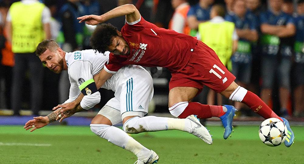 راموس يفجر مفاجأة عن إصابة صلاح ويسخر من فيرمينو وكاريوس