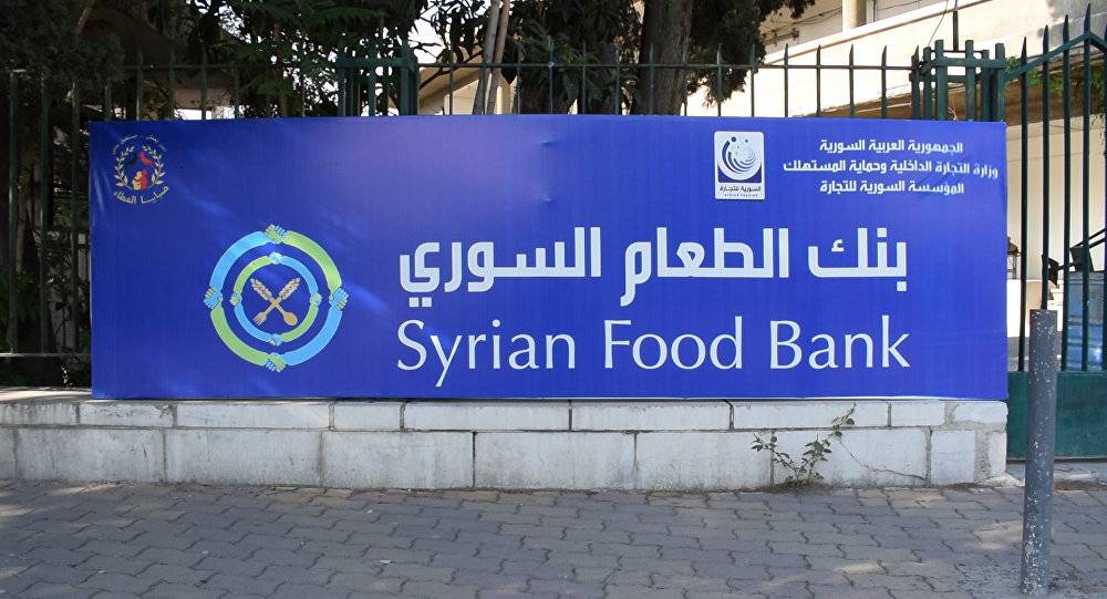 بالصور والفيديو.. "بنك الطعام السوري" بإدارة حسناوات الشام... وجه جميل مع لقمة شهية