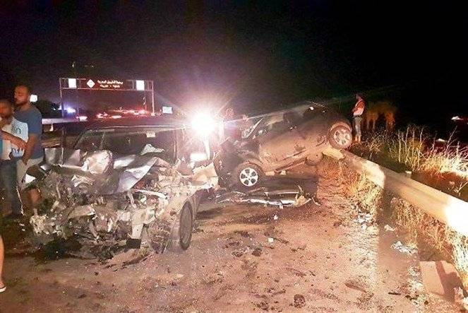 بالصورة - حادث سير مروع مقابل نفق نهر الكلب ووقوع جرحى!