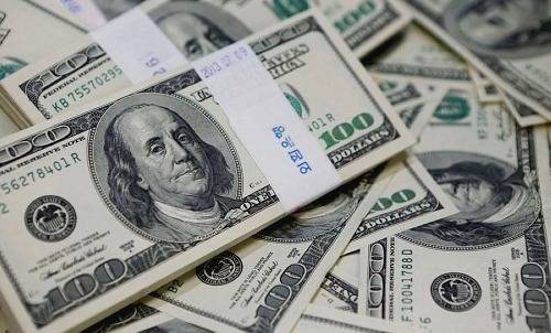 الدولار يهبط لأدنى مستوى في أسبوعين!