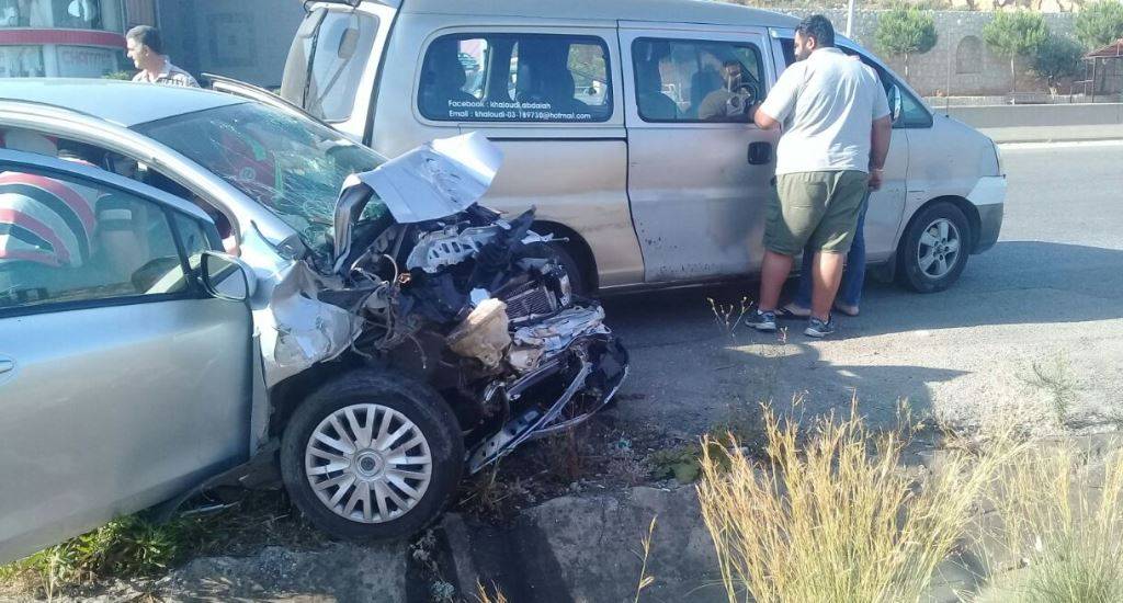 جرحى في حادث سير عند مفترق اوتوستراد البلمند