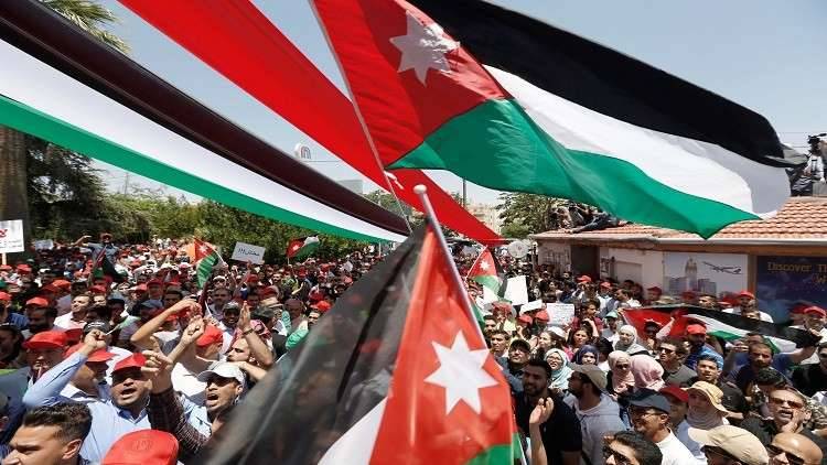 الأردن.. النقابات تتراجع عن إعطاء مهلة للحكومة وتتمسك بالإجراءات التصعيدية