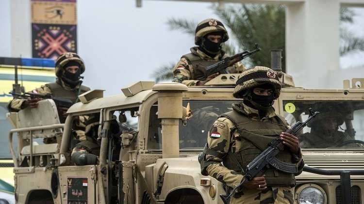 الأمن المصري يفكك "خلية عائلية" تابعة لداعش خططت لهجمات