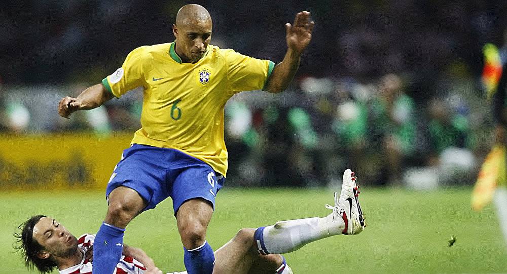 البرازيلي كارلوس: الحديث عن العنصرية في روسيا غباء