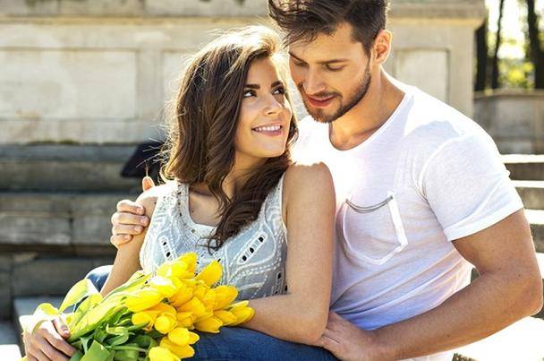 ما هو العمر المثالي للزواج بين الرجل و المرأة ؟