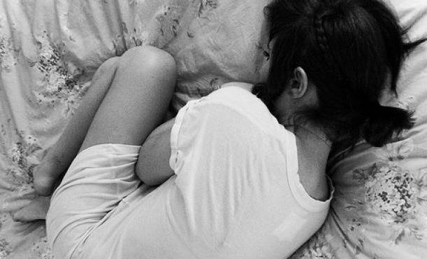 تسلّل ليلاً عند جارته لممارسة الجنس معها.. حصل ما كان بالحسبان