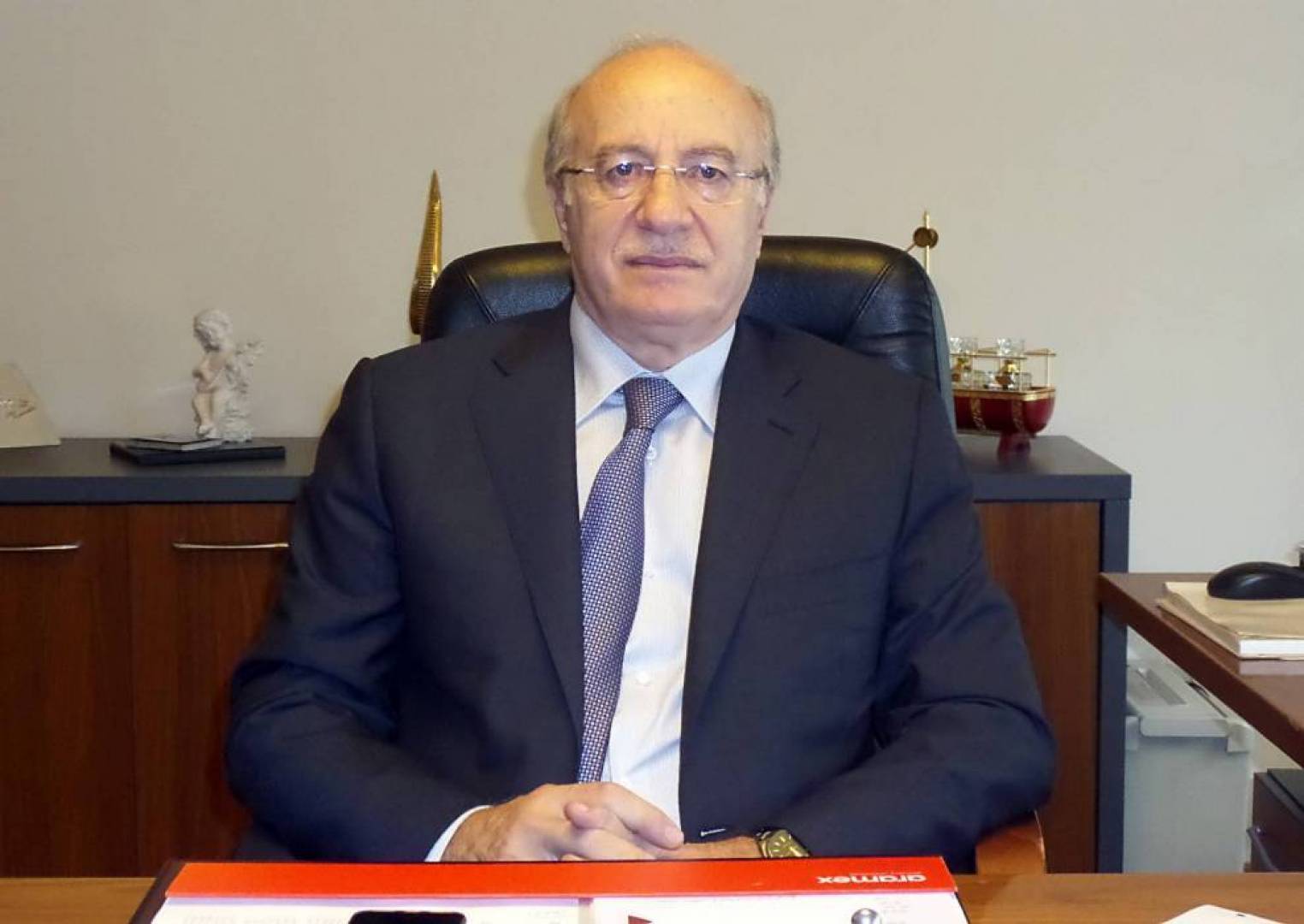 خوري: وزارة المال ليست عقدة وباقية ضمن الفريق الشيعي