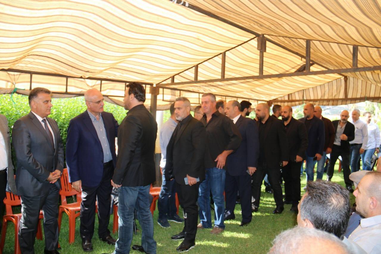 وزير المال واصل تقبل التعازي بوفاة والدته في دارته في الخيام