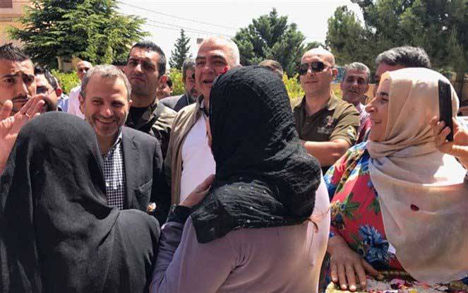 باسيل تفقّد خيم النازحين
في البقاع الشمالي ومشاريع القاع