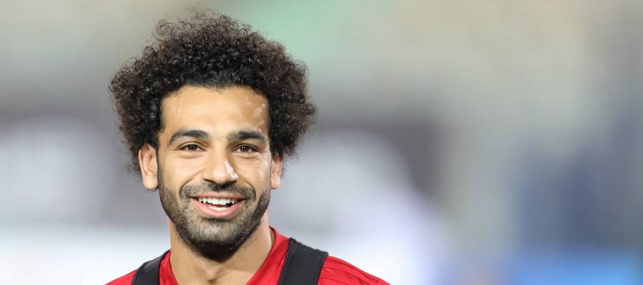 ميسي طلب من برشلونة التعاقد مع صلاح بدلاً من غريزمان