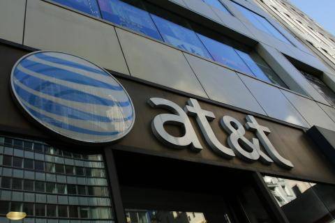 حكم قضائي يسمح لشركة AT&T الأمريكية بالاستحواذ على "تايم وارنر"