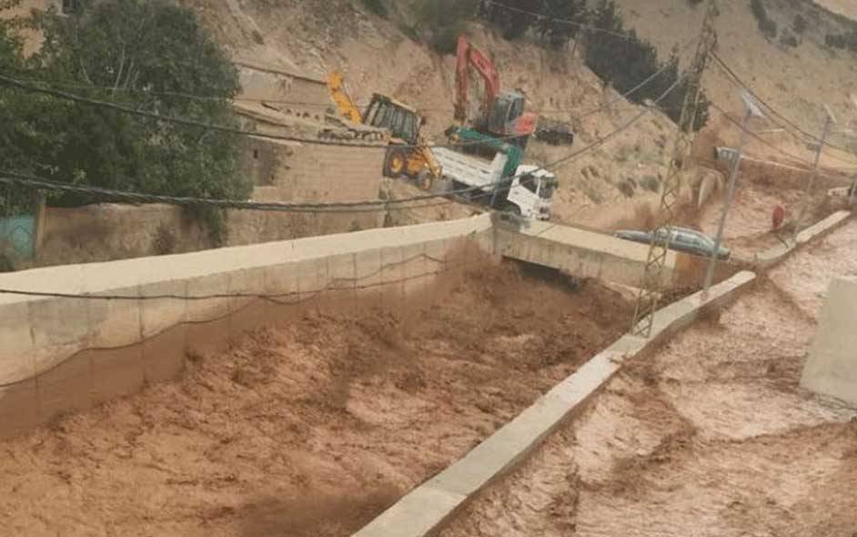 عون والحريري تابعا أضرار السيول في رأس بعلبك
فرعون أجرى سلسلة اتصالات لتعويض المتضرّرين