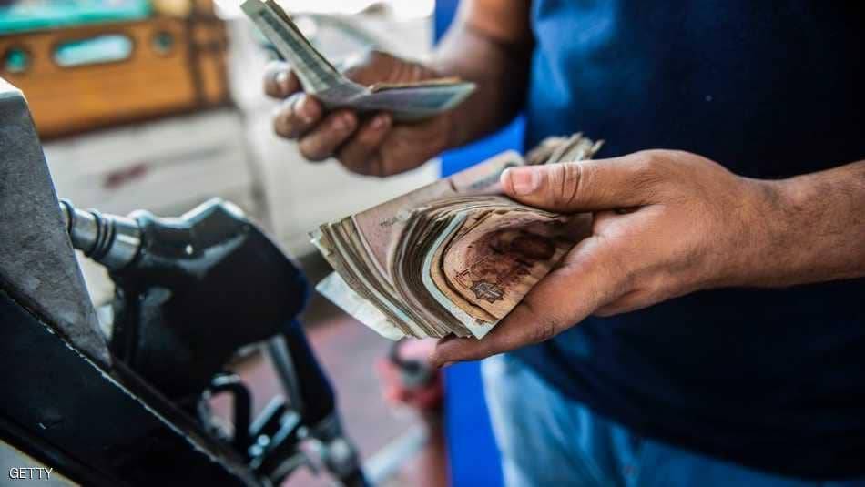 الحكومة المصرية ترفع أسعار الوقود