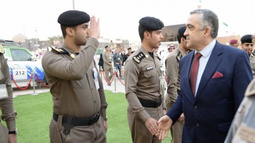 إقالة وزير الداخلية.. كيف فشل انقلاب الإماراتيين في تونس؟