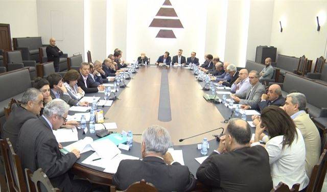 حزب الكتائب : للاسراع في وضع خطة عملية وفاعلة لحل ملف النازحين السوريين