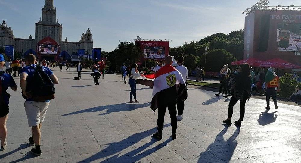 ردود فعل المصريين في موسكو عقب خسارة منتخبهم أمام نظيره الروسي