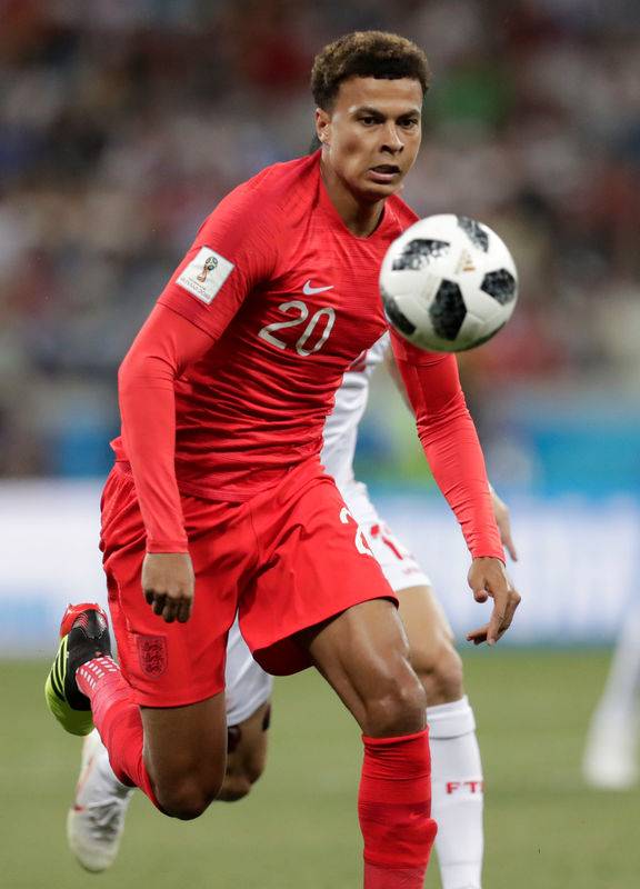 آلي لاعب وسط انجلترا يعالج من شد عضلي