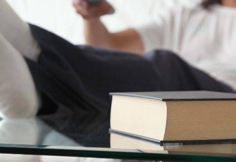 ستة مخاطر للجلوس لفترات طويلة
