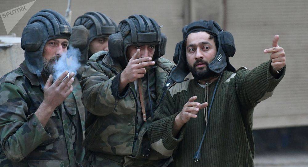 خبير بالجماعات الإرهابية: هذا التنظيم سيعاون أمريكا في "مؤامرة الكيماوي"