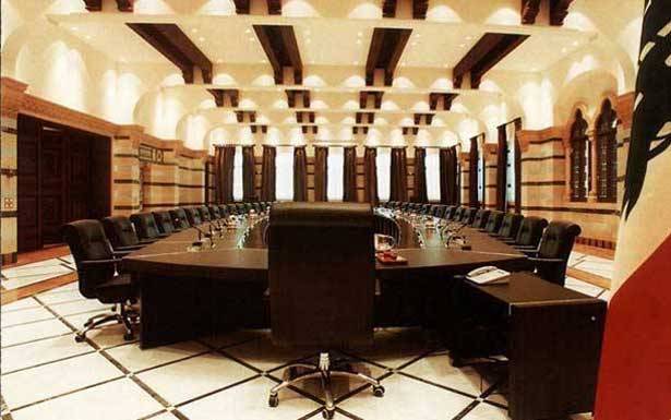 واشنطن تدعو الى «التريّث» بتشكيل الحكومة... والحريري امام «ايام حاسمة»