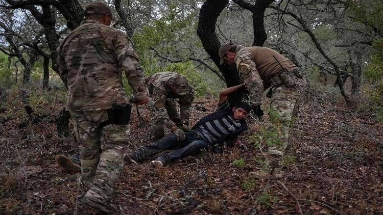 واشنطن بصدد ترحيل المهاجرين إلى قواعدها المهجورة في الجزر
