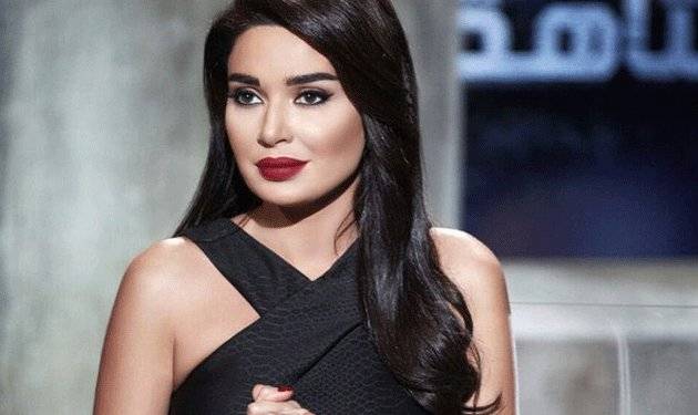 سيرين عبد النور: “بنتي متل يللي بعلقو على ماتش الفوتبول!؟”