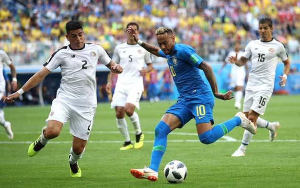 انتصار متعب للبرازيل (2-0) ومثير لسويسرا (2-1)