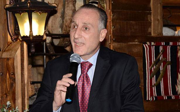 الأسعد: القبول باغراءات ميركل خيانة