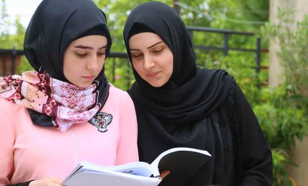"وفاء" تقدّمت مع ابنتها لامتحانات البريفيه.. والنتيجة نزلت كالصاعقة على العائلة