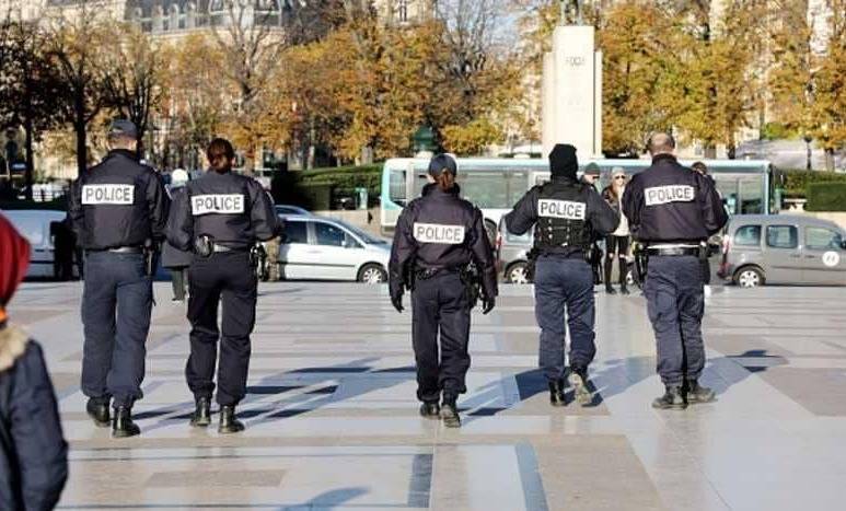 فرنسا تعتقل خلية يمينية متطرفة خططت لمهاجمة مسلمين