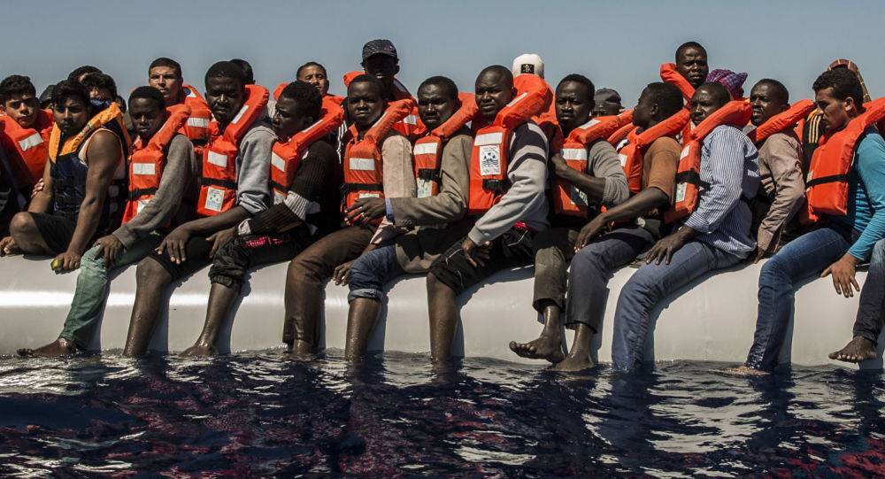 ليبيا تعلن إنقاذ 458 مهاجر غير شرعي قبالة سواحلها