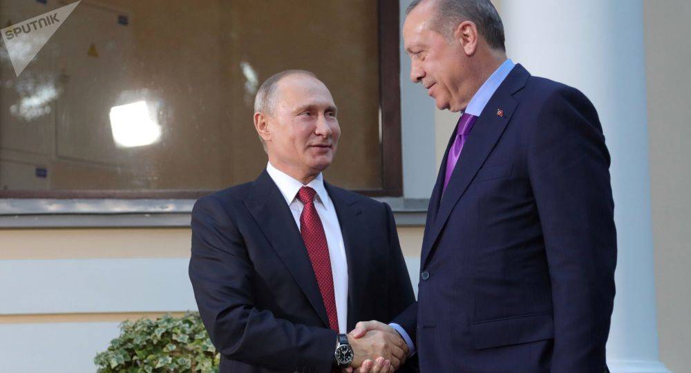 بوتين يهنئ أردوغان بإعادة انتخابه رئيسا لتركيا