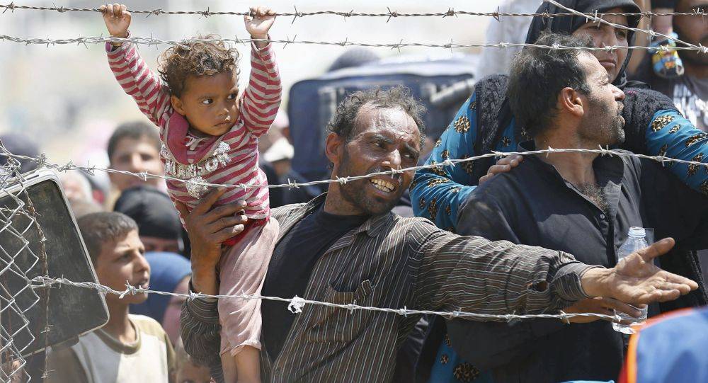 عودة أكثر من 177 ألف لاجئ سوري إلى ديارهم في حمص والغوطة الشرقية