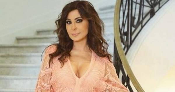 إليسا تكشف عن عناوين أغنيات ألبومها الجديد
