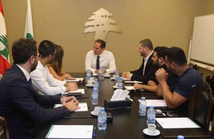الجميل إستقبل وفداً من المتضررين من تأخر تسليم بدوي غروب