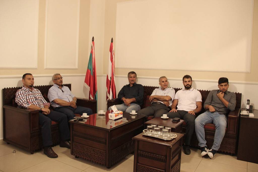 سعد بحث مع وفد نقابة الغواصين الوضع البيئي في بحر صيدا