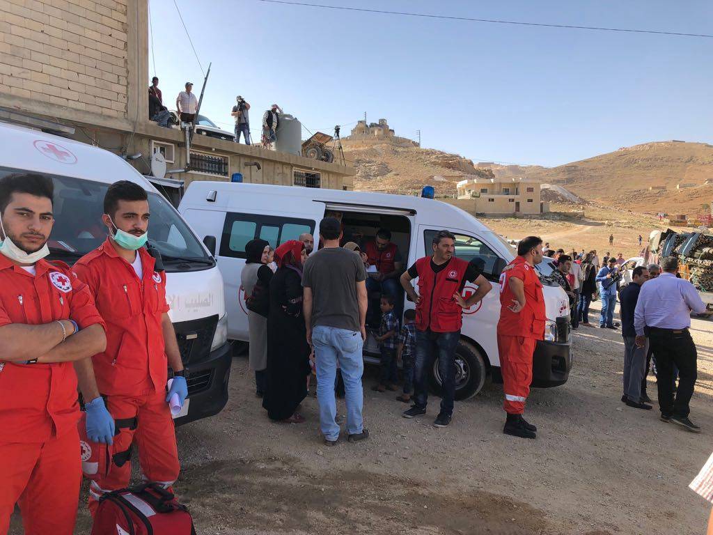 الصليب الأحمر واكب عملية مغادرة العائدين الى سوريا