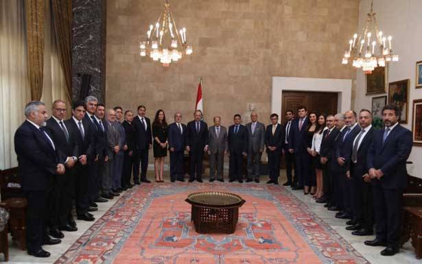 التقى وفداً من «جمعيّة مُطوّري العقار»
عون : الأزمة التي يُعانيها القطاع الإسكاني
تأتي في ظلّ الوضع المالي الصعب