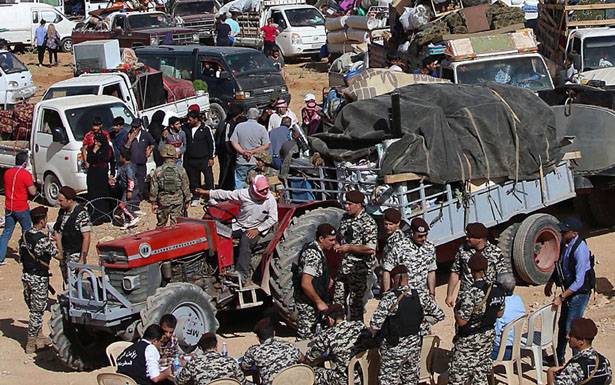 الديار» واكبت «العودة الطوعية» لـ300 نازح سوري من عرسال