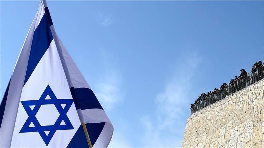 محكمة إسرائيلية تلزم السلطة الفلسطينية دفع تعويضات لعملاء قيمتها 13 مليون شيكل (3.5 ملايين دولار أمريكي) لمصلحة "52" عميلا
