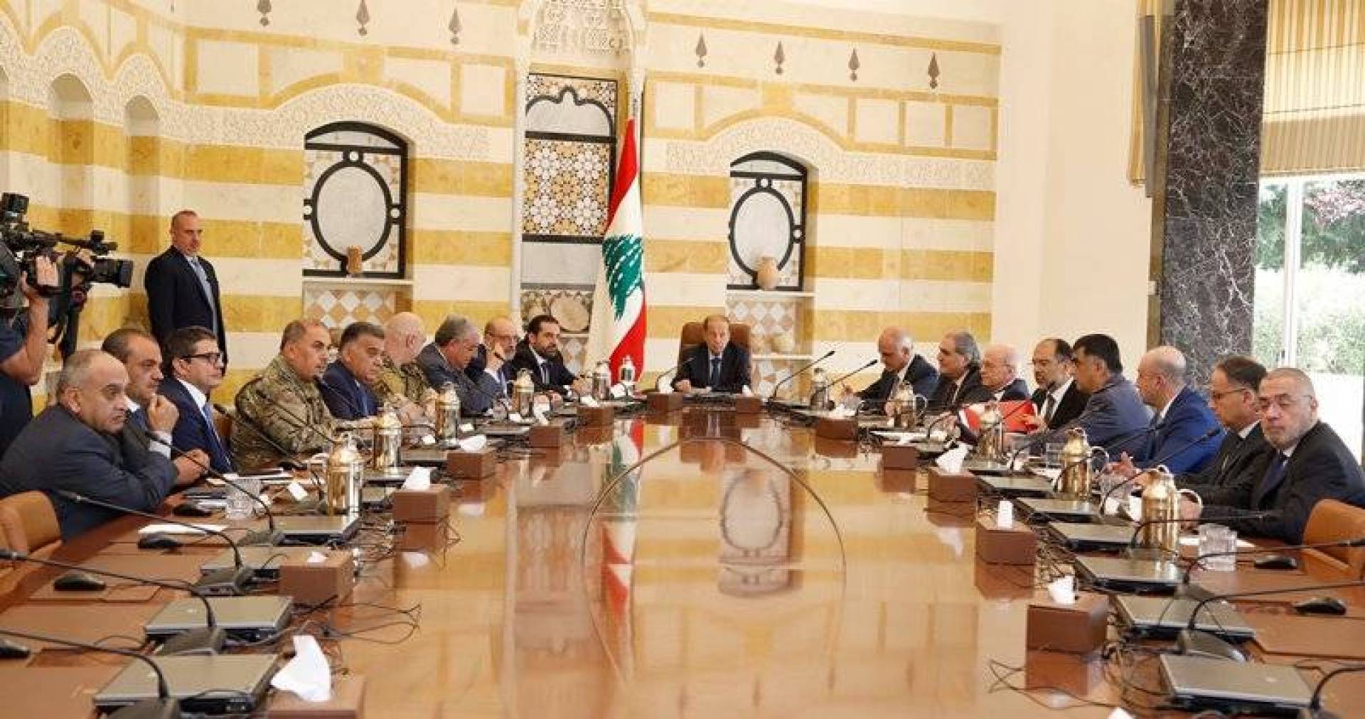 دور فخامة الرئيس في حفظ الاستقرار الأمني